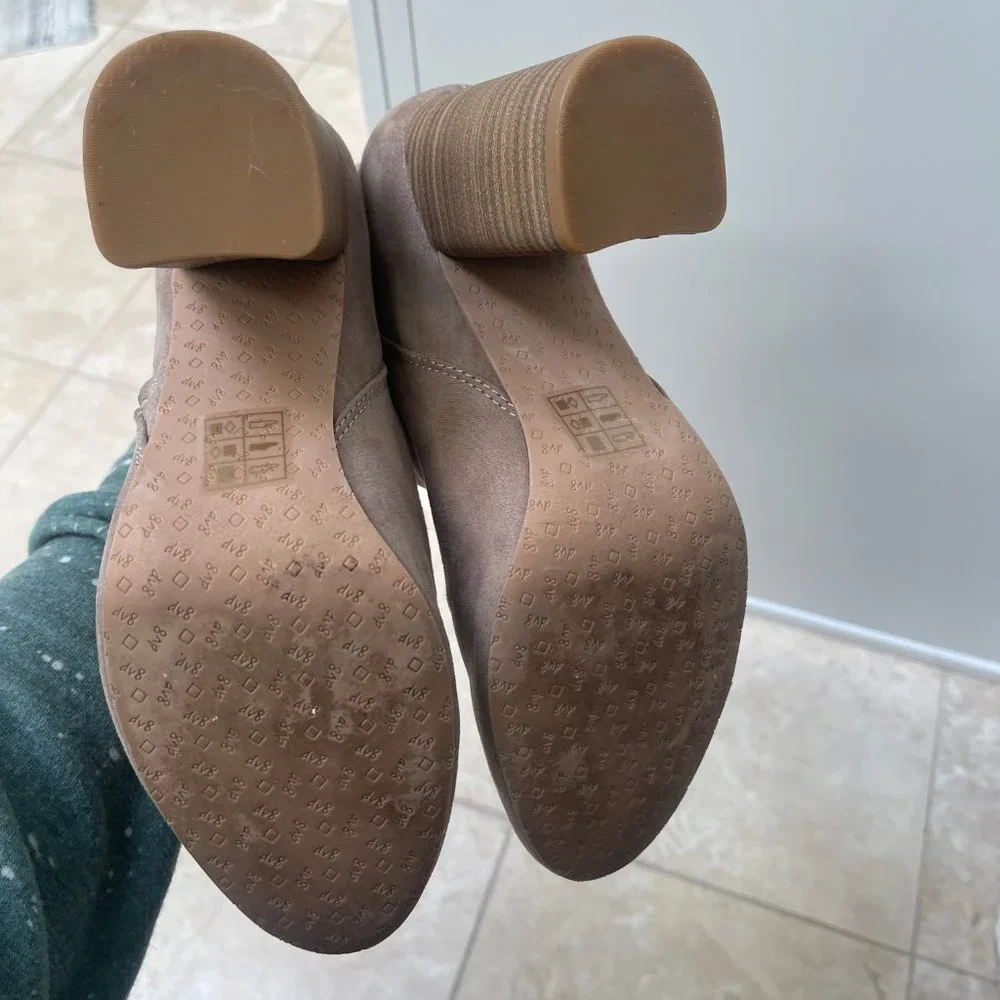DV8 Resley Faux Suede Bootie, Size 9, Taupe - only worn 1-2 times!